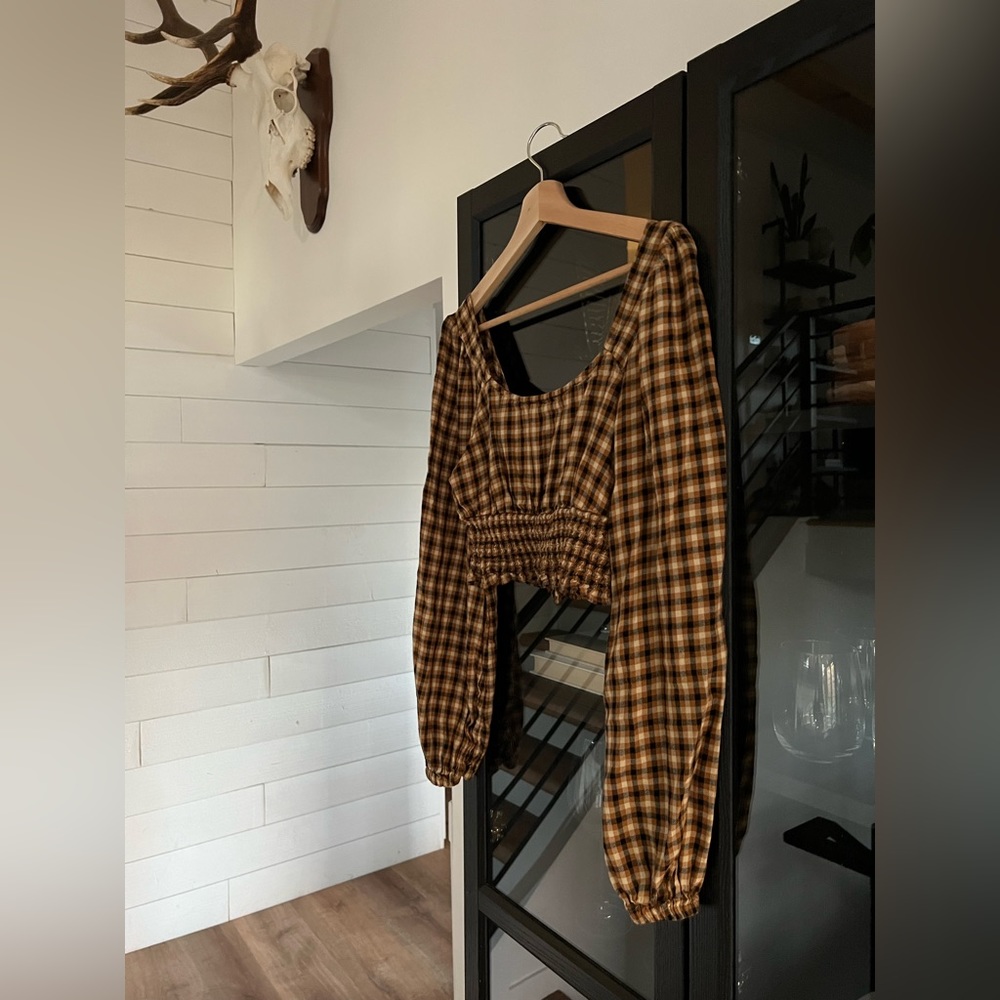 BP Long Sleeve Cropped Plaid Top